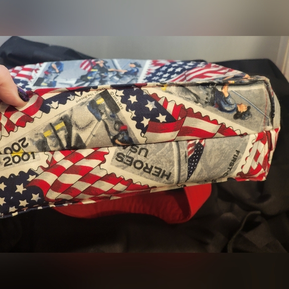 White Cross 2001 9/11 Memorial American Heroes Crafted Purse/Bag - Picture 13 of 16